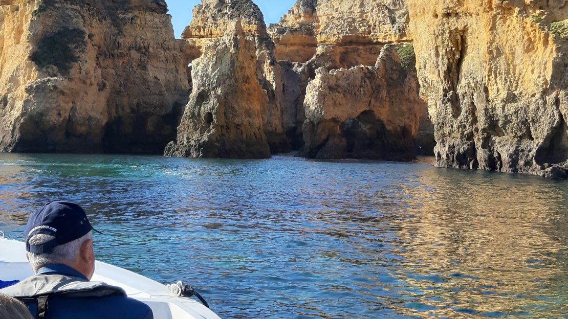 Boat trip to the caves in the Algarve. Vacations 2023